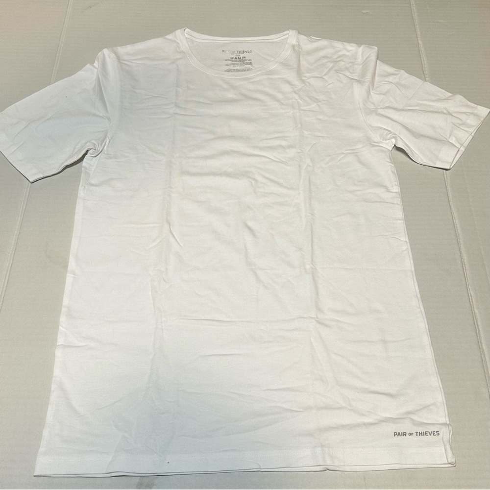 •PAIR of Thieves White Plain Top Short Sleeve T-Shirt Size Medium